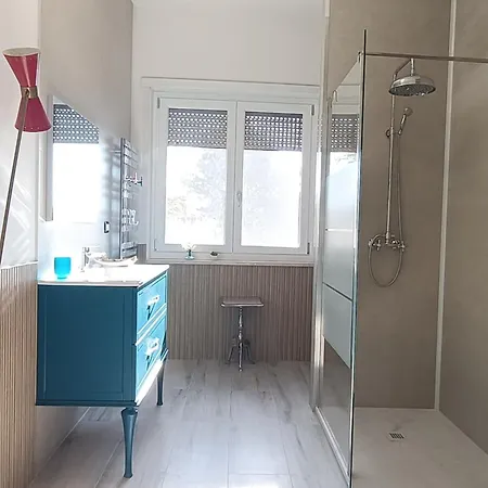 Bed & Breakfast Design 4*